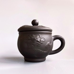 Глиняна чашка у традиційному китайському стилі "Дракон" Чорна
